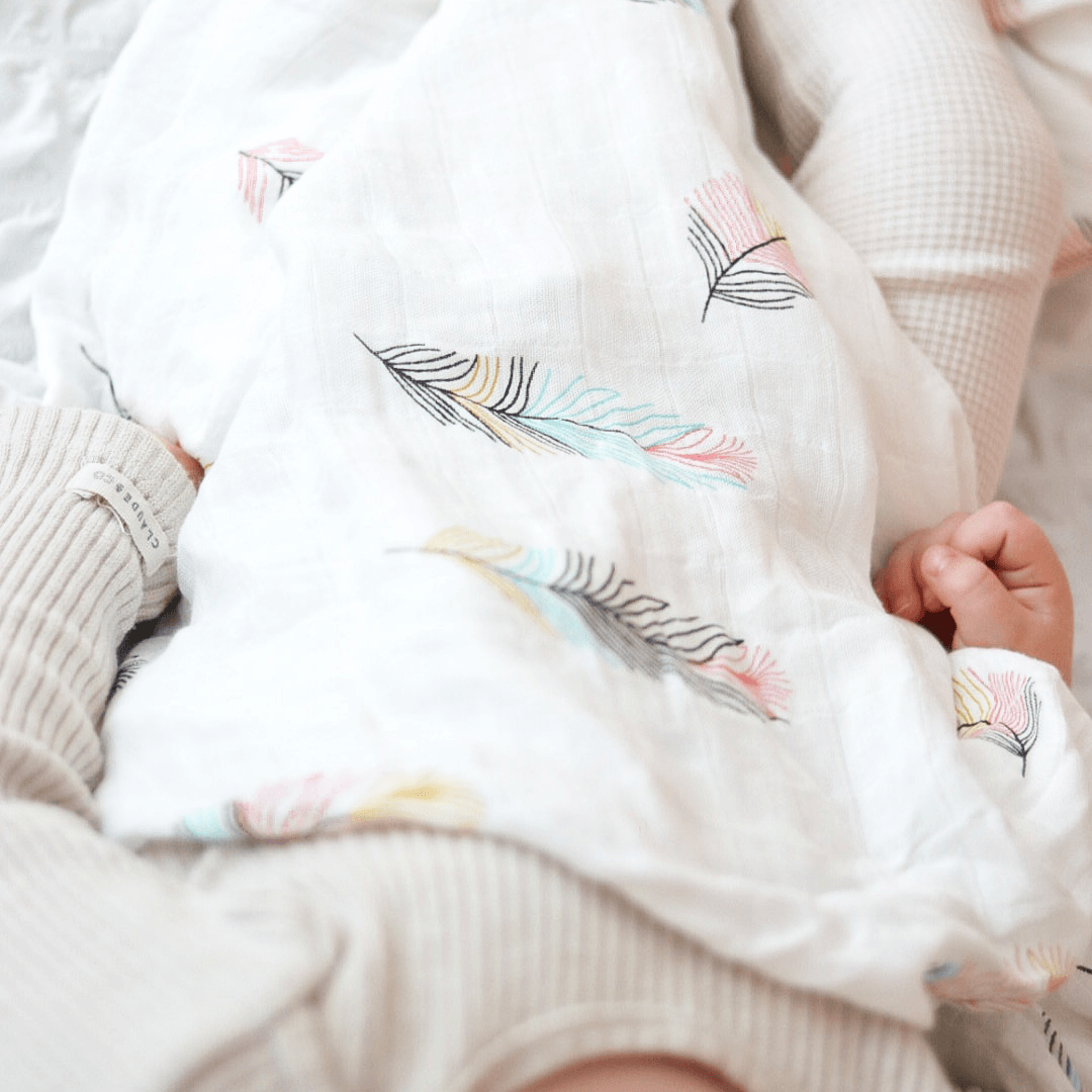 Feathers Large Muslin Blanket - Zipster